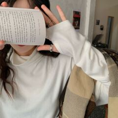 Real price oversize off shoulder loose finger set with medium length matted long sleeve high collar tee backing