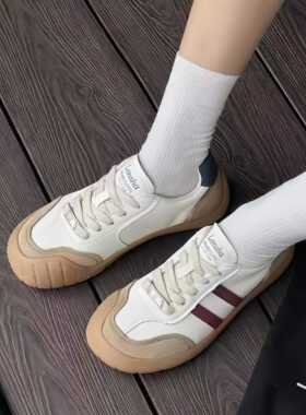 1770户外新款时尚透气德训百搭休闲真皮牛筋底圆头系带艾舒美板鞋