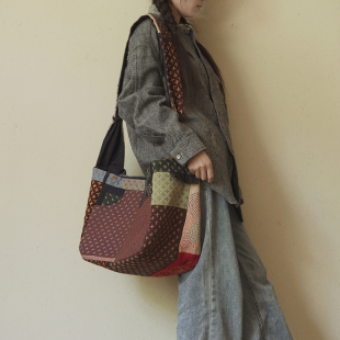 潮包 包时尚 收纳包 全手工原创文艺密密缝米字拼布短裤 钟声刺绣