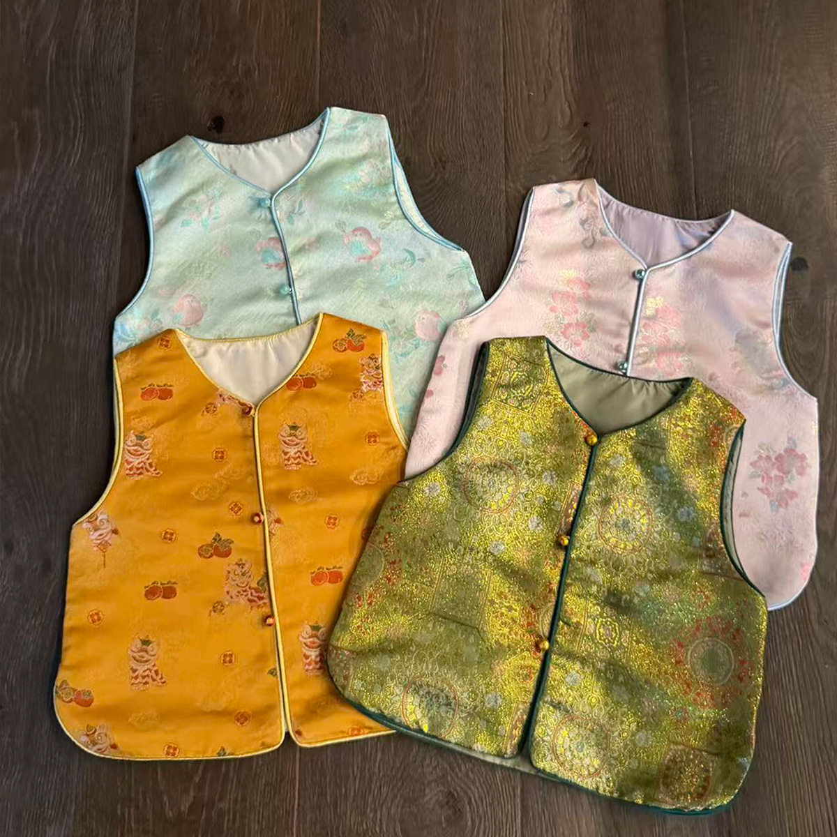 新中式汉服马甲秋冬薄款龙凤胎
