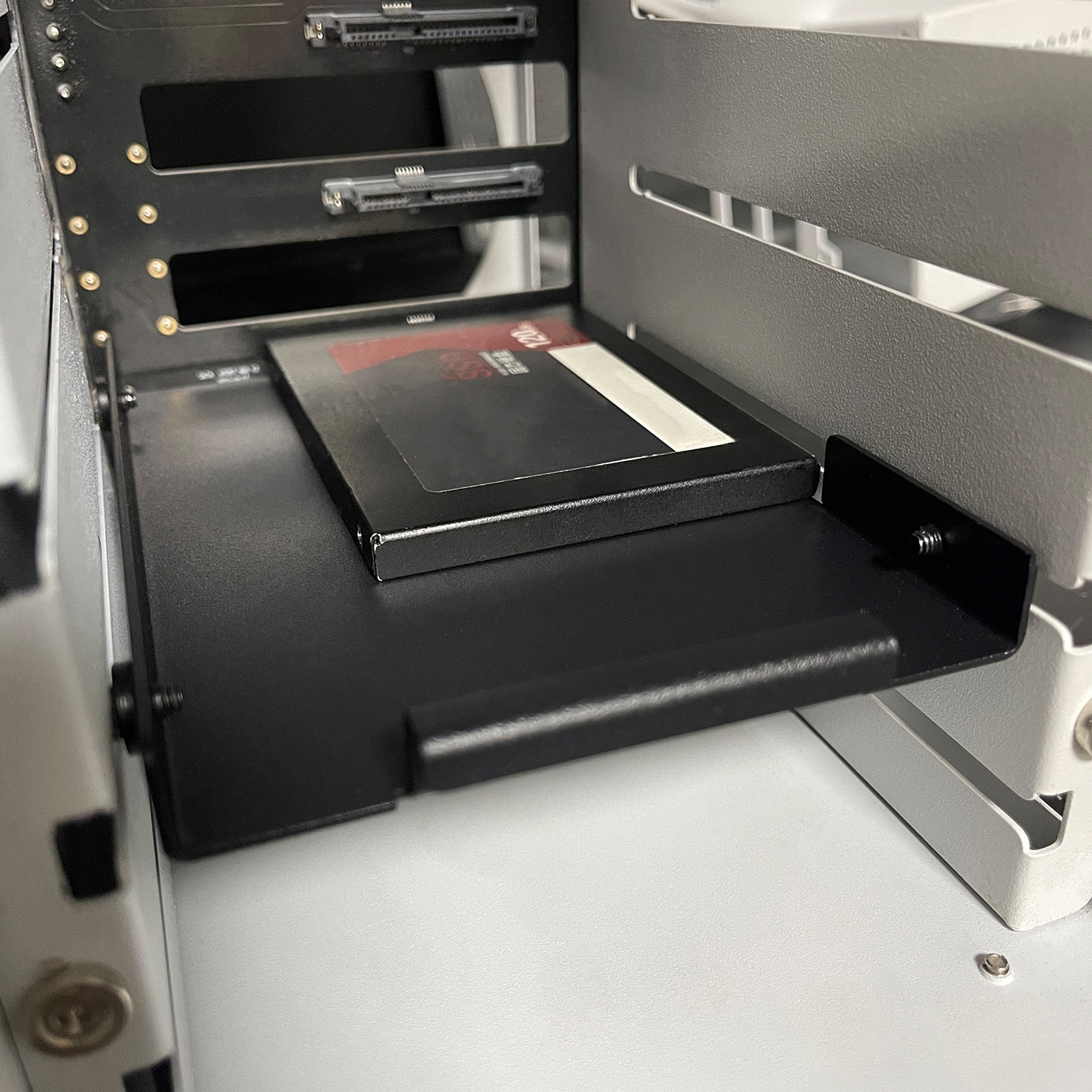 九号半2.5寸硬盘支架非通用适用NAS机箱玲珑储方仓加厚1.2板