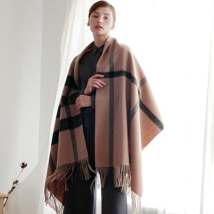 羔羊绒披肩空调房春秋冬季 女加厚驼色双面英伦格子羊毛围巾披风