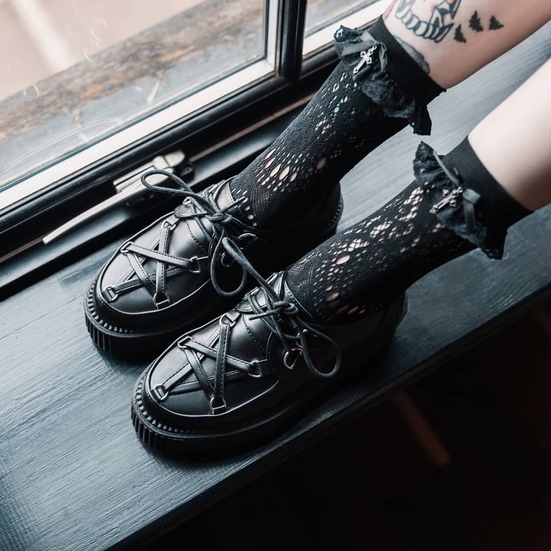 KILLSTAR暗黑蕾丝蝴蝶结短袜