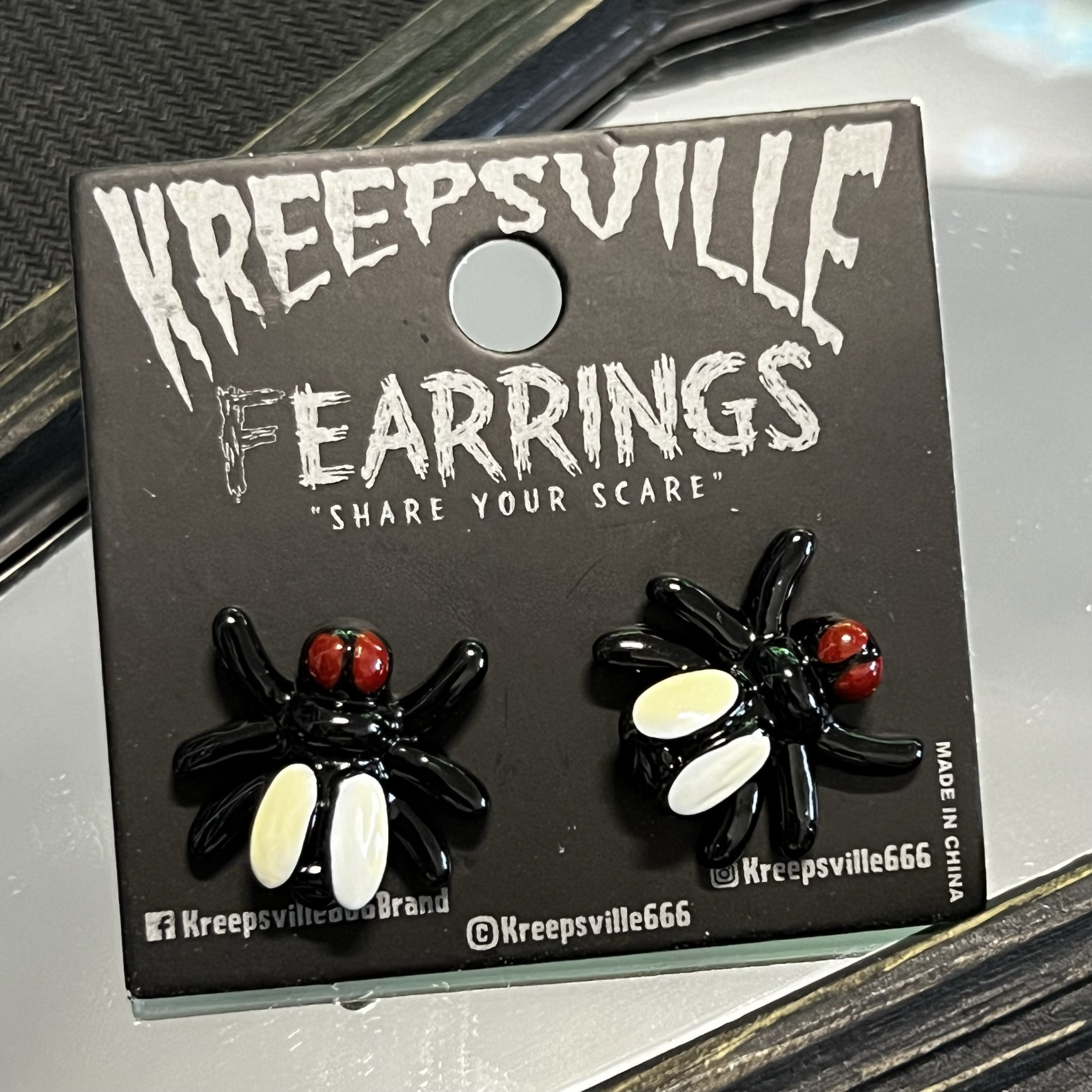 KREEPSVILLE666苍蝇耳钉
