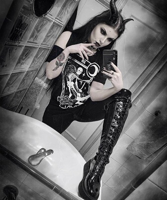 RESTYLE哥特死神骷髅短袖T恤