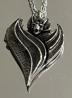 英国A牌吸血鬼蝙蝠项链