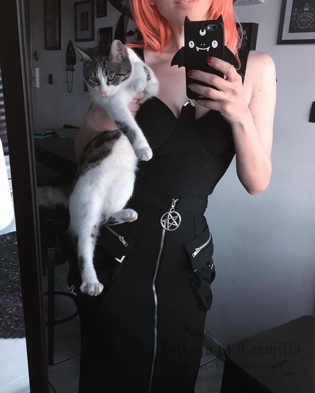 RESTYLE打底背心暗黑哥特