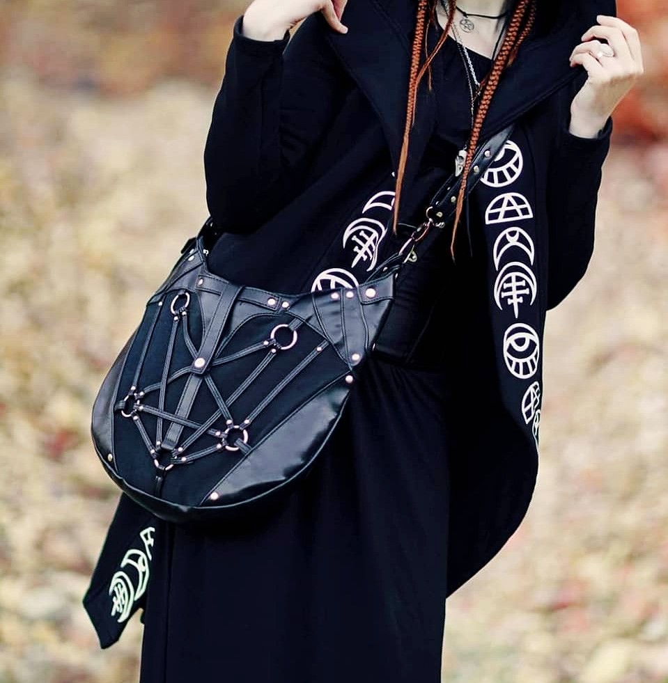 东欧哥特倒五芒星丝绒hobo挎包