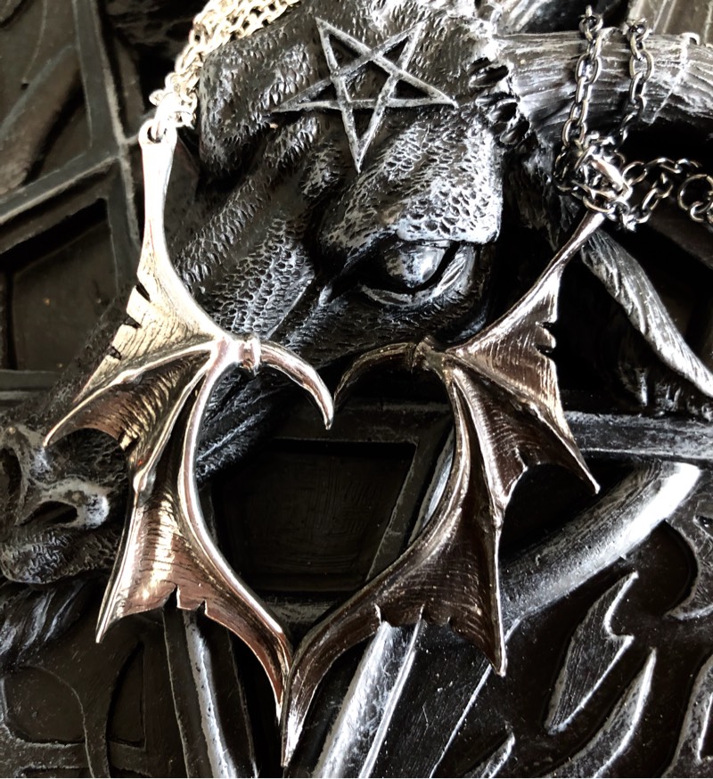 A牌ALCHEMY黑暗之心情侣项链