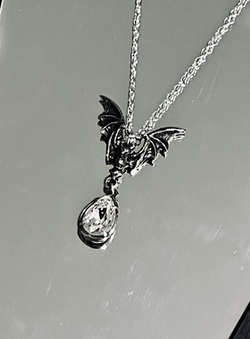 英国A牌哥特水晶蝙蝠项链