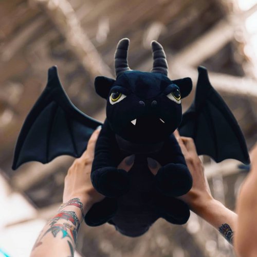 KILLSTAR哥特巴黎圣母院毛绒玩偶