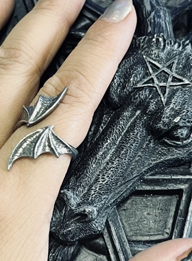 英国歌德之夜蝙蝠羽翼开口戒指