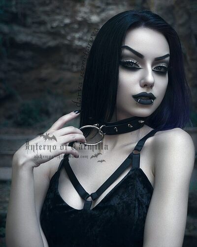 潮牌KILLSTAR Adora哥特丝绒绑带摇滚朋克小黑裙