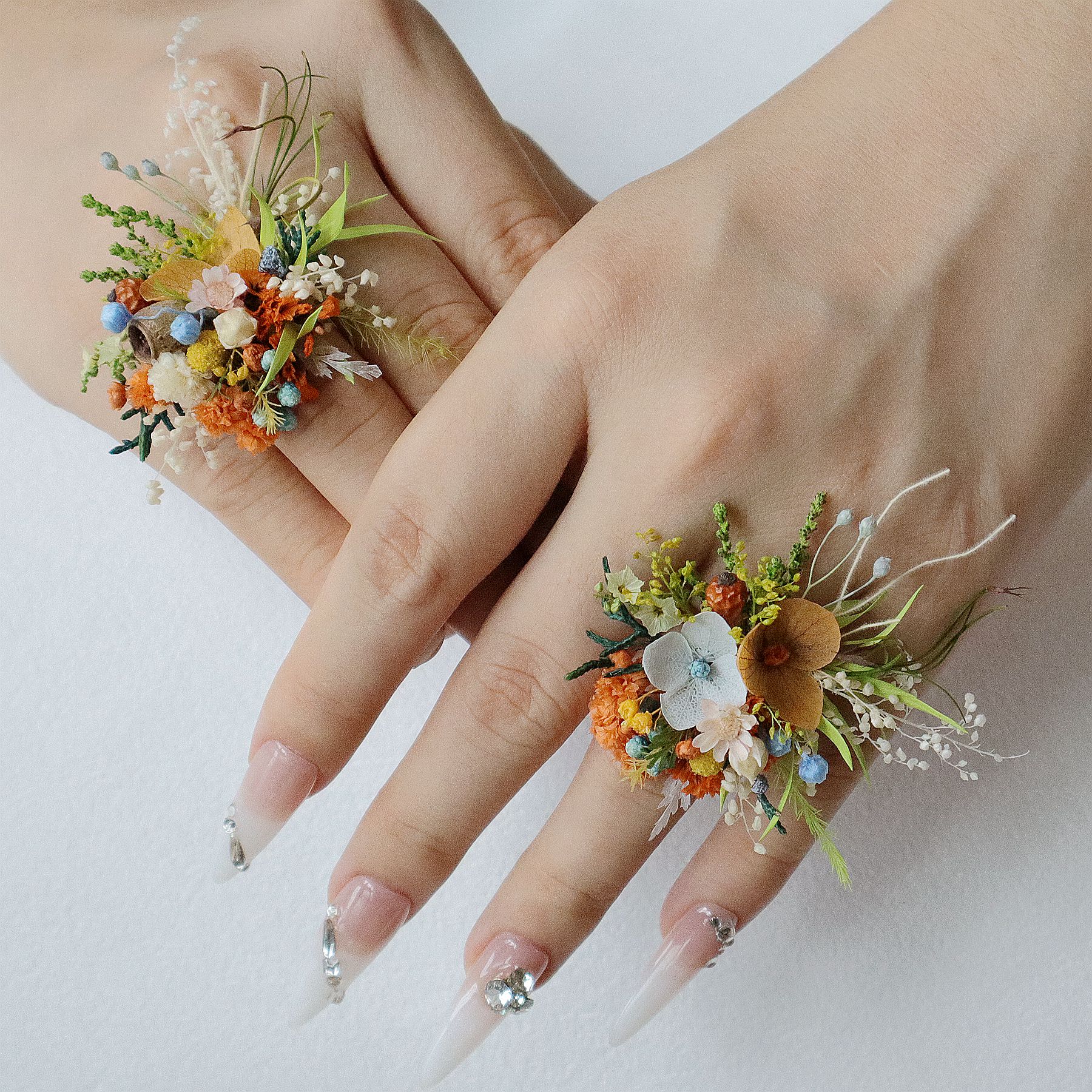 馨缘枝造原创手作植物永生花浆果橘色系草坪婚礼戒指订婚求婚拍照