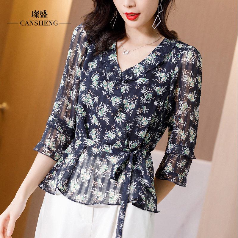 翠花上衣女式雪纺衫韩国碎花修身收腰气质洋气高档很仙的小衫超仙