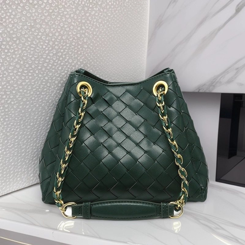 跨境速卖通2026新款编织包欧美时尚链条降落伞水桶包复古菜篮子包,箱包皮具/热销女包/男包,通用款女包,淘宝优惠券,粉丝福利购,淘宝优惠卷