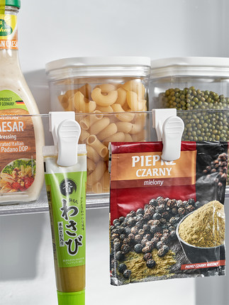 KM.5170.日式可挂多用夹子 一款可挂到冰箱侧门围栏的小夹子 米木