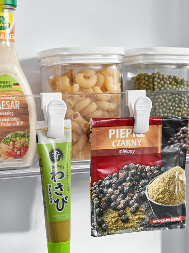 一款可挂到冰箱侧门围栏的小夹子