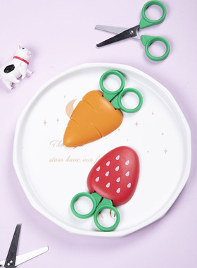 日本KOMEKI.4269.儿童安全剪刀学生手工剪纸卡通带磁铁可贴冰箱