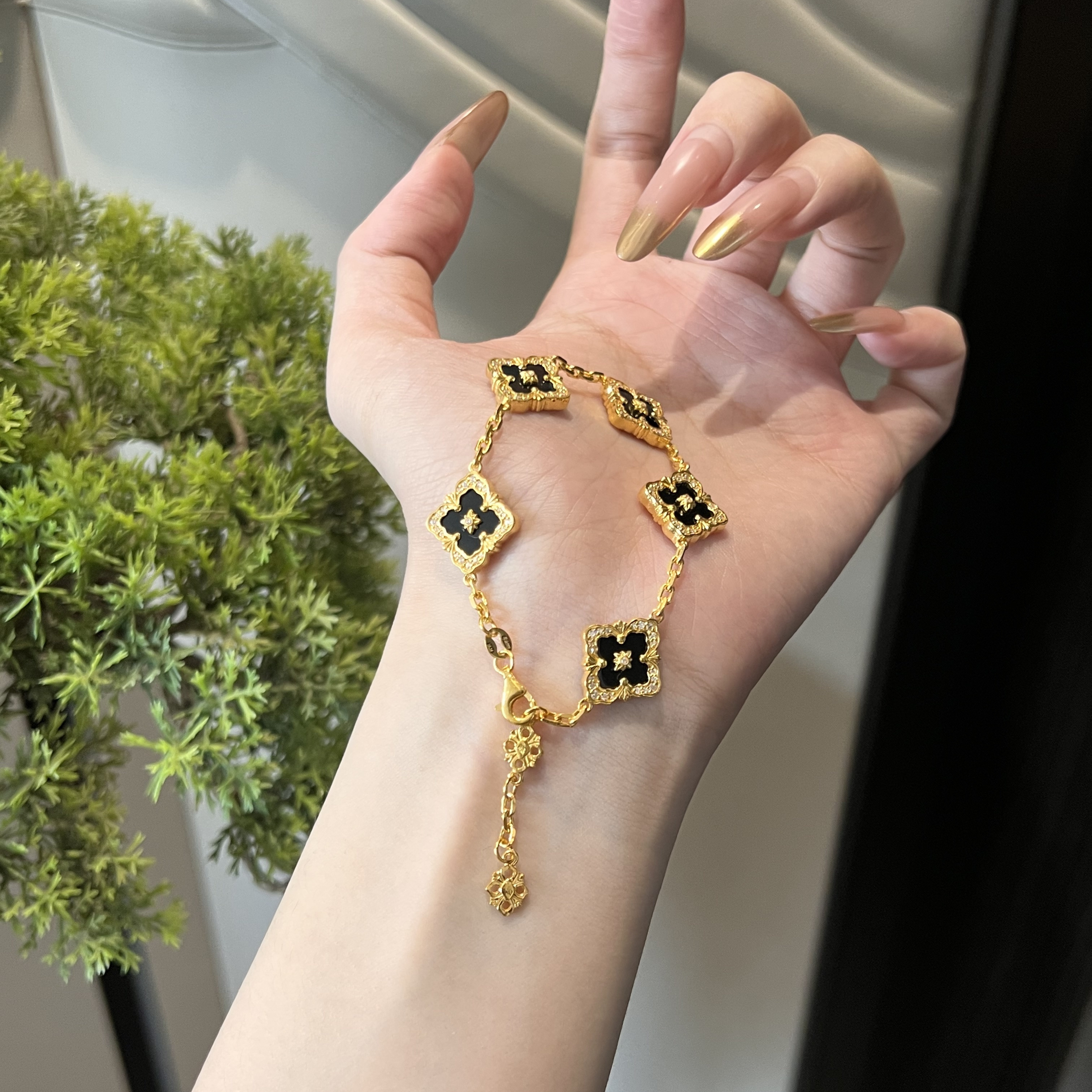 足金999布契满钻手链（黑）