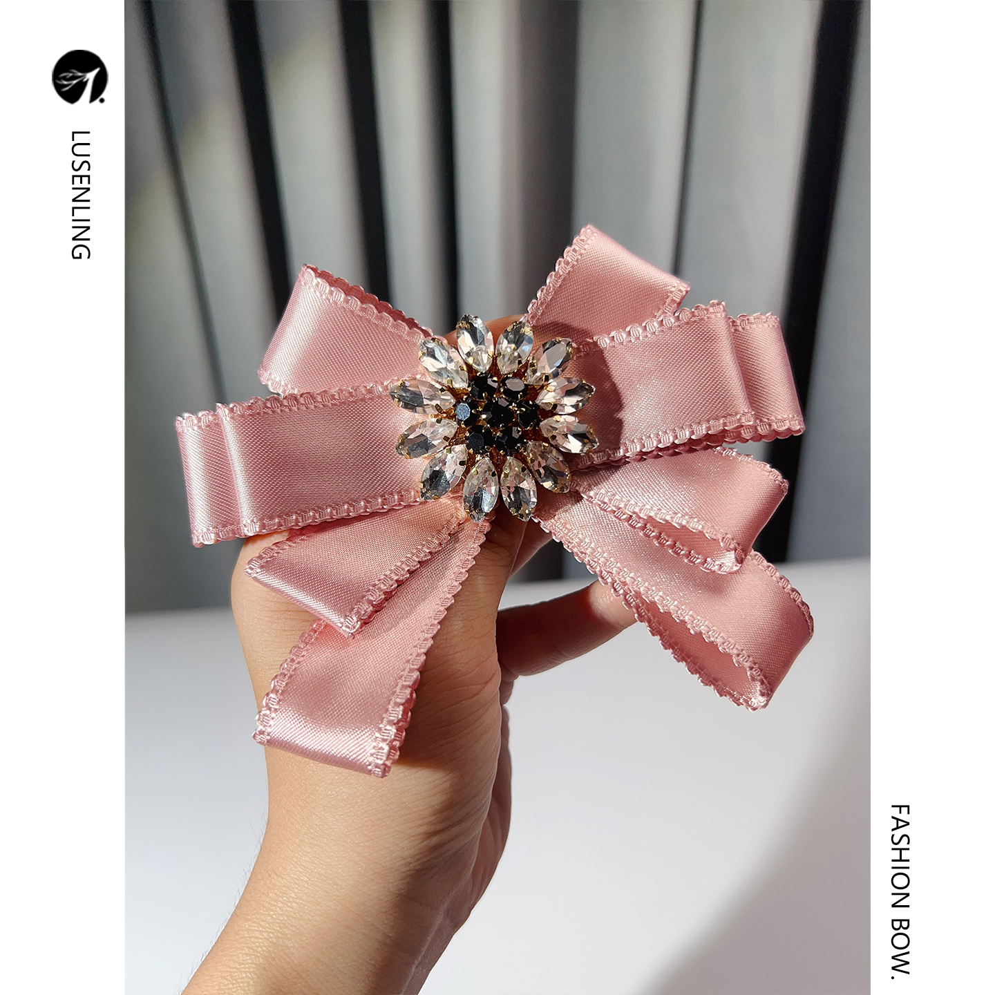 鹿森灵粉色蝴蝶结学士制服领结jk