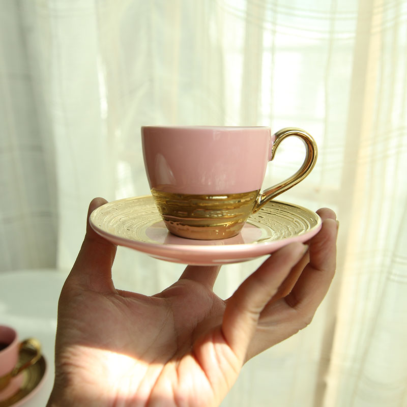 陶瓷意式轻奢摩卡茶杯红粉佳人