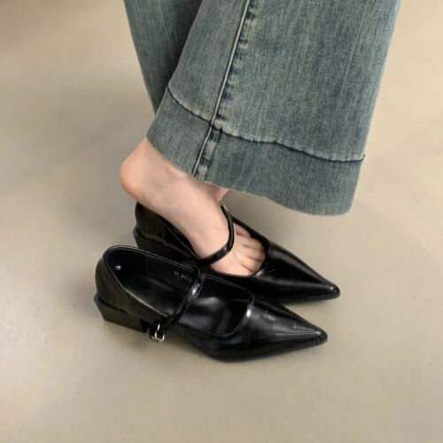 尖头粗跟单鞋女2025黑色小皮鞋