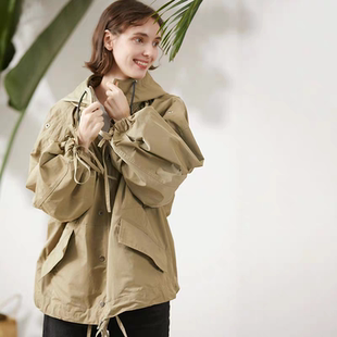 Miccbeirn春秋季新款女装休闲宽松连帽短外套3046100