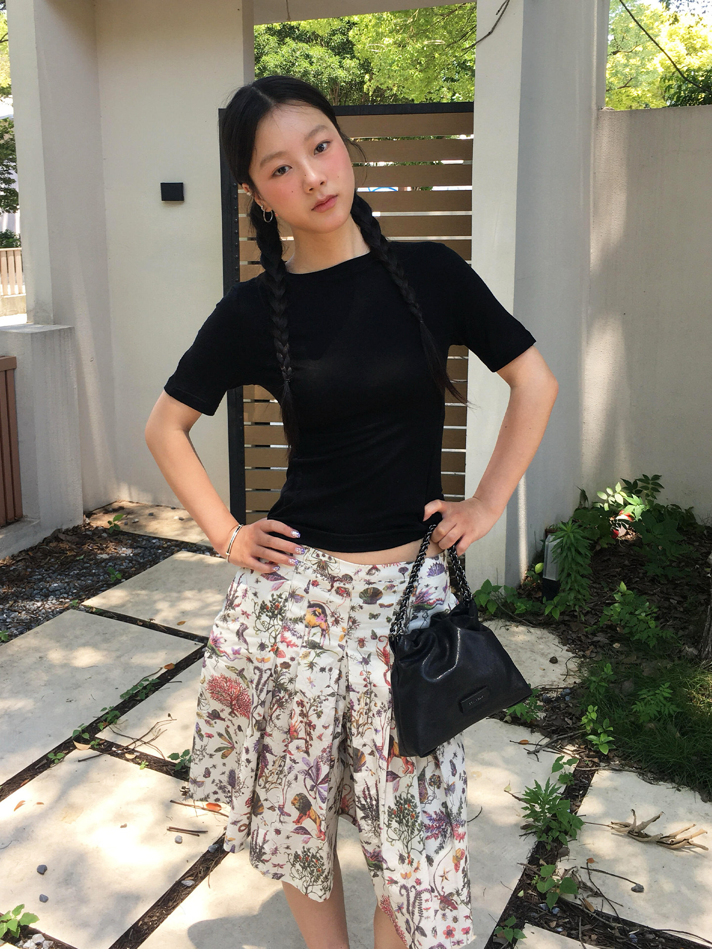 【Summer Refreshing Coolness】Japanese Retro Pleated Skirt Pants for Women, Summer Full Floral Print Loose Casual Wide-Leg Mid-Length Pants