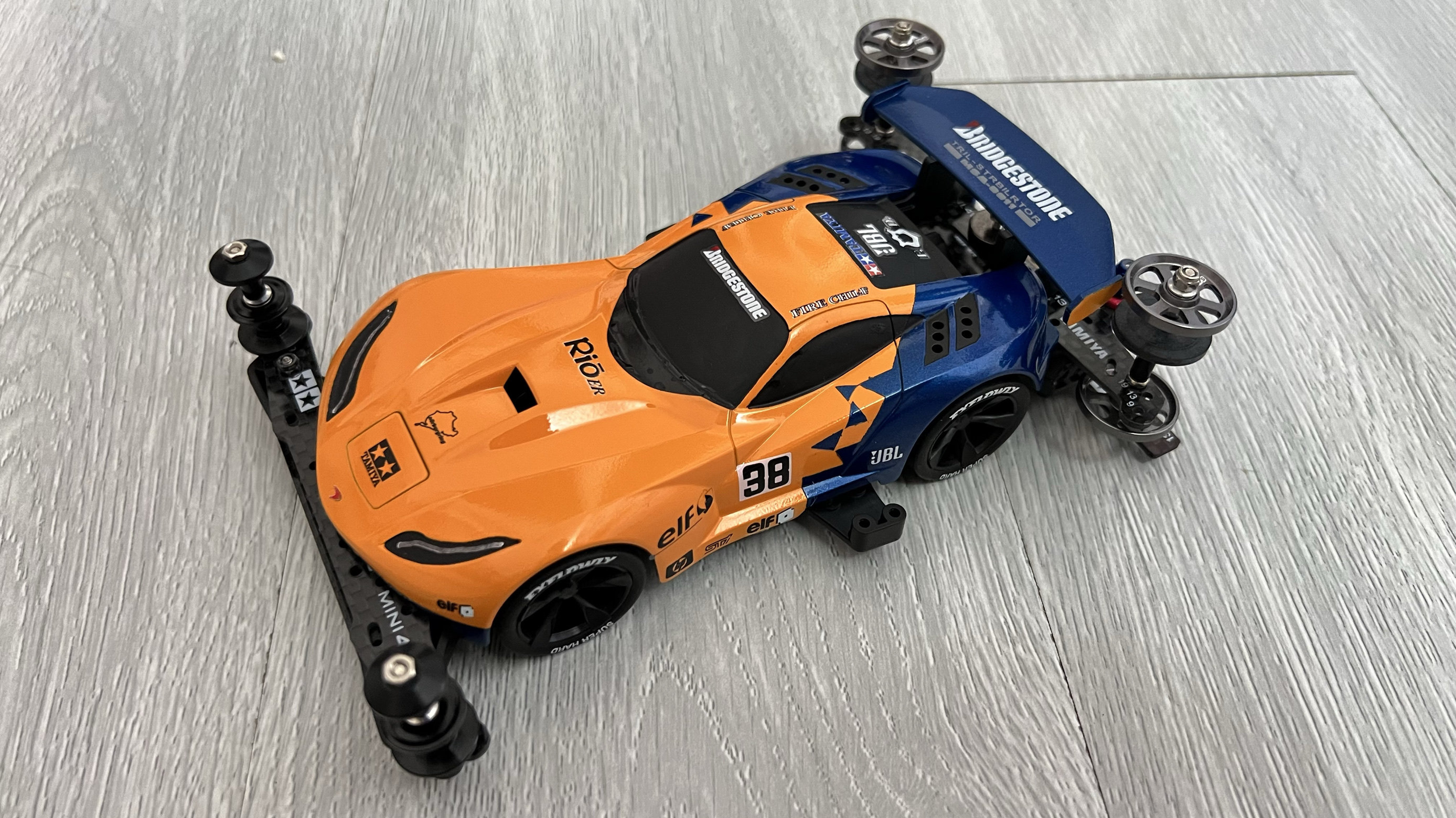 田宫四驱车（18639）ABLILISTA 蝰蛇跑车MA底盘车壳