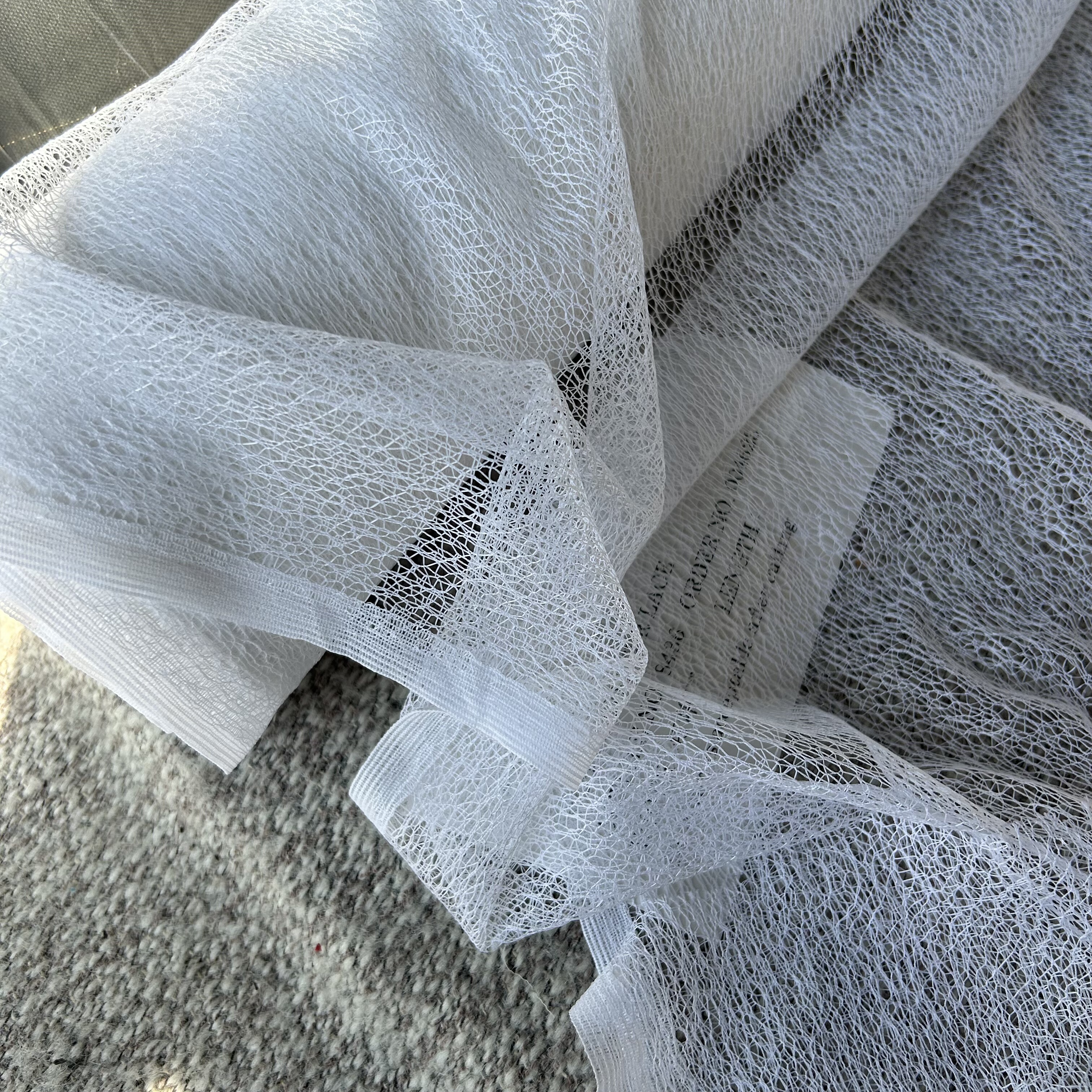 日本进口洛丽塔漂白色蕾丝面料天国少女挺括软薄镂空布料头纱