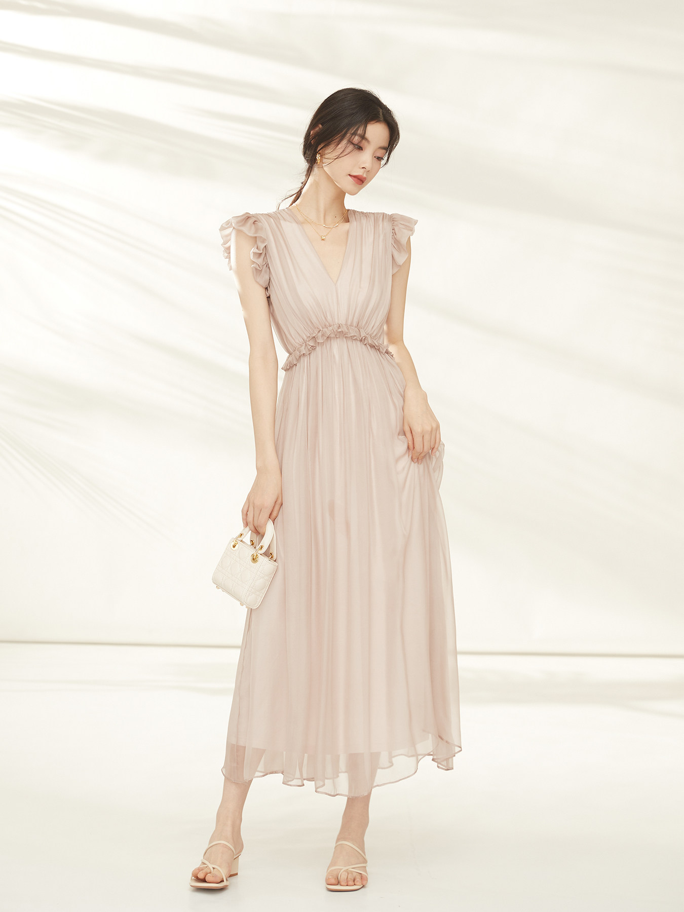 真丝连衣裙女夏2026新款高端精致收腰显瘦桑蚕丝无袖气质仙女长裙