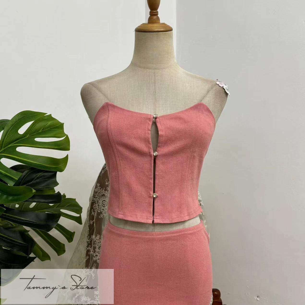 塔米家 外D粉色牛仔镂空纽扣抹胸上衣紧身短半裙套装 瑕疵品 D1-2