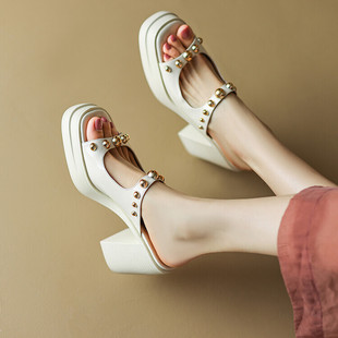 凉鞋 时装 全皮真皮高跟圆头厚底橡胶头层猪皮露趾凉鞋 夏季