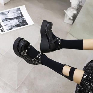 女坡跟漆皮铆钉大码 朋克松糕厚底高跟单鞋 DLX 女2021年春秋女鞋 鞋