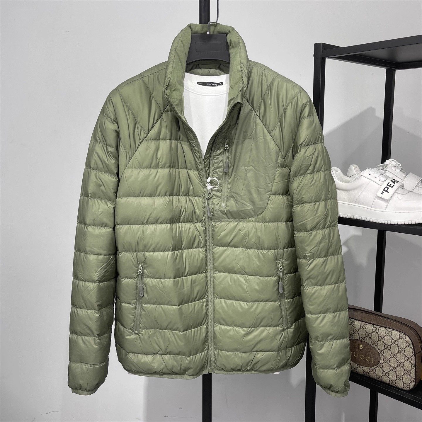 2025年轻奢系列冬季合身立领羽绒服外套男士纯色90白鸭绒羽绒夹克