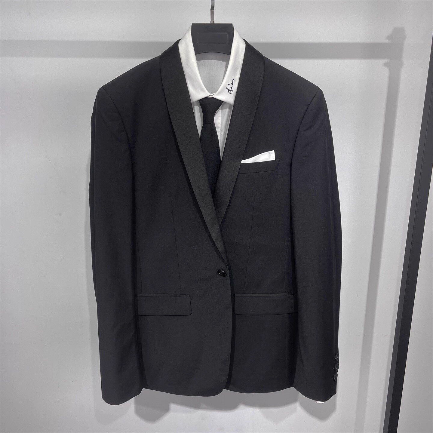 高端系列男士秋季新品合身一粒单排扣羊毛天丝西装纯黑色礼服西服