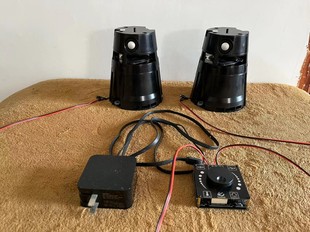 哈曼卡顿代工无源音箱,人声清晰,高音清澈,一个音箱三个喇叭