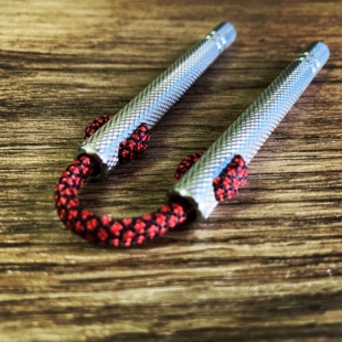 网纹迷你双截棍手指技巧玩具双节棍口袋酷炫模型mini nunchucks