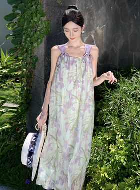 紫色碎花仙女沙滩裙夏季小众宽松显瘦慵懒度假风千金吊带连衣裙子