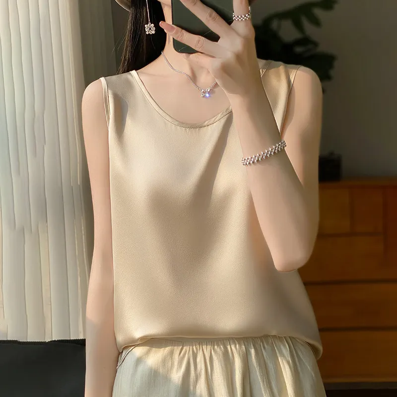 潮唯品会特卖清仓特价处理断码真丝背心女装品牌正品夏天新款上衣