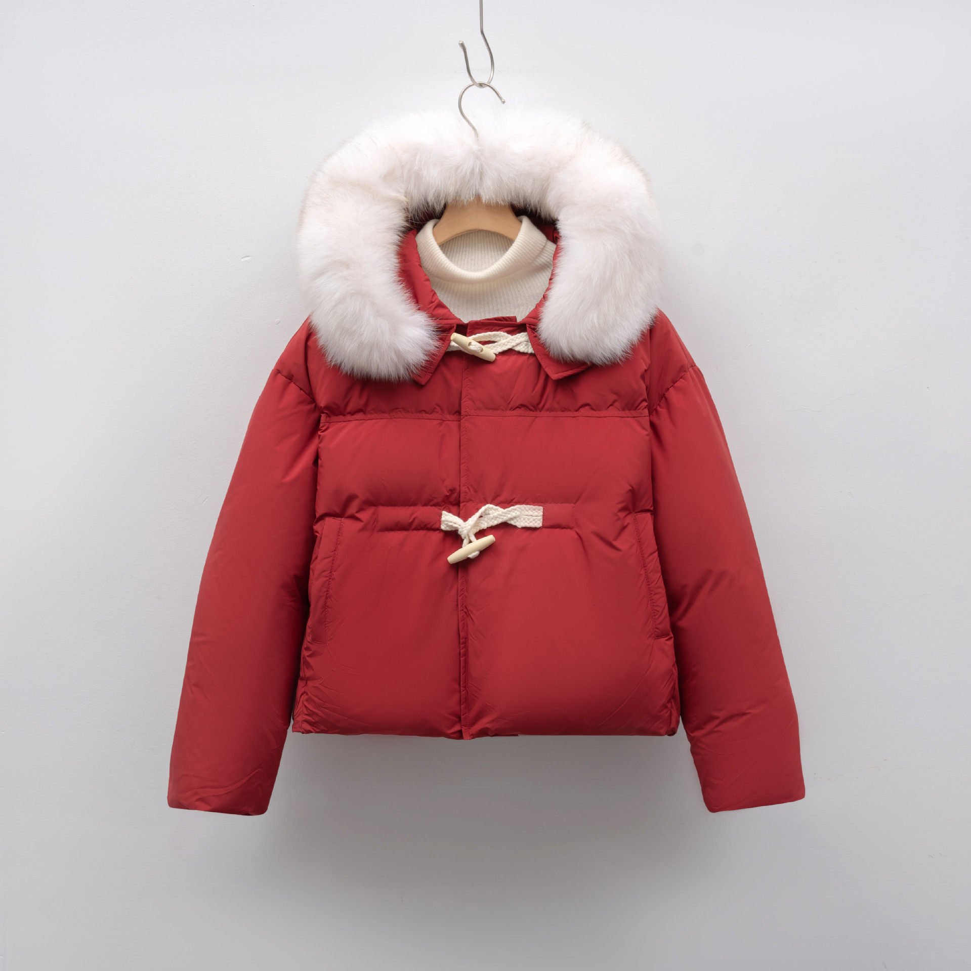 唯品会特卖断码清仓特价处理加厚白鸭绒羽绒服女装品牌正品春秋冬