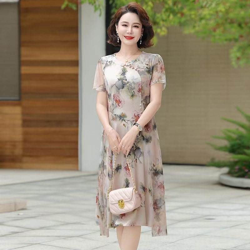潮唯品会特卖清仓特价处理断码女装雪纺连衣裙品牌正品春秋夏新款