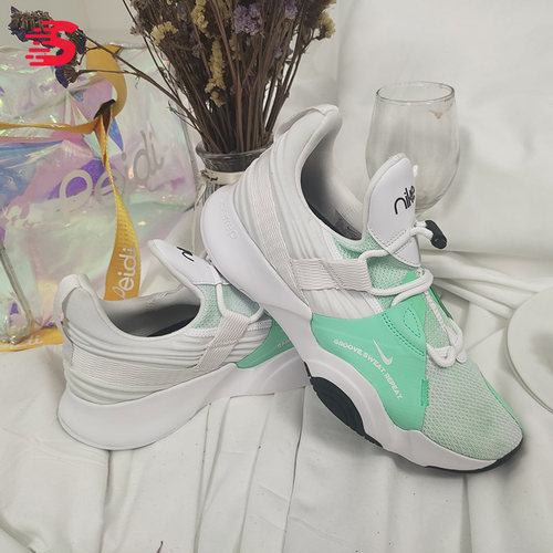 透气休闲运动跑步鞋Nike/耐克