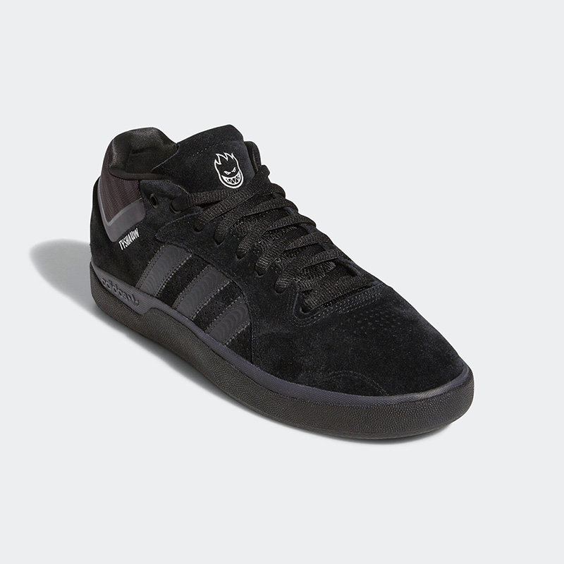 阿迪达斯男女低帮滑板鞋