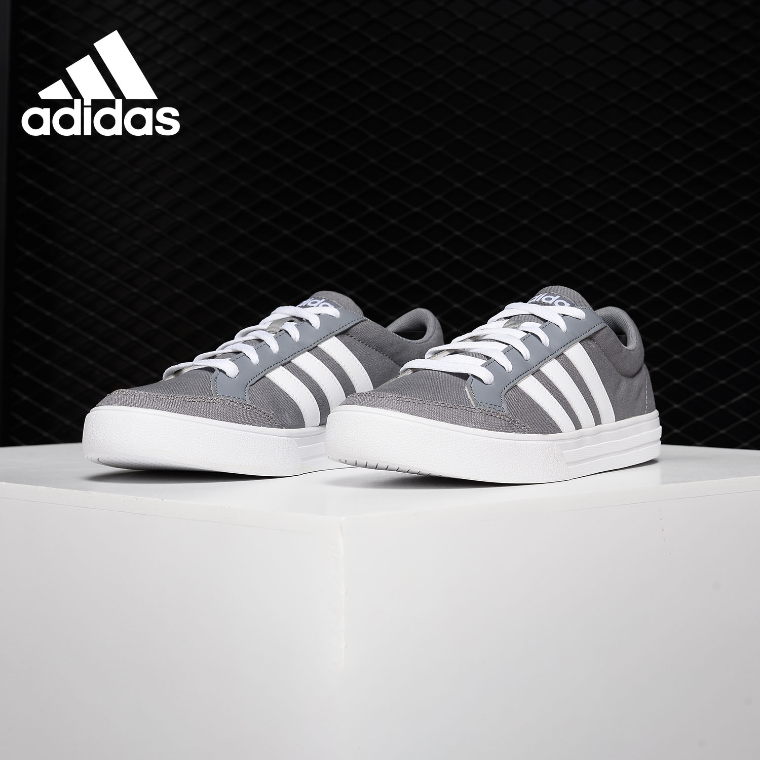 板鞋男子Adidas/阿迪达斯