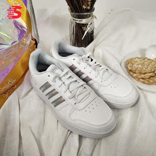 Adidas阿迪达斯休闲女子舒适板鞋