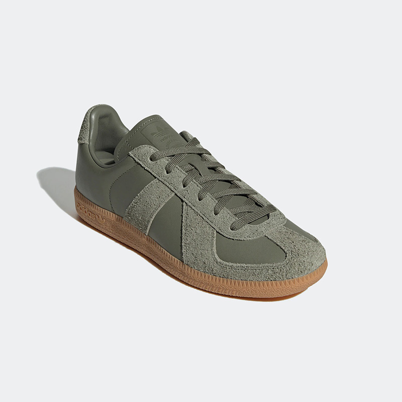 休闲板鞋Adidas/阿迪达斯低帮