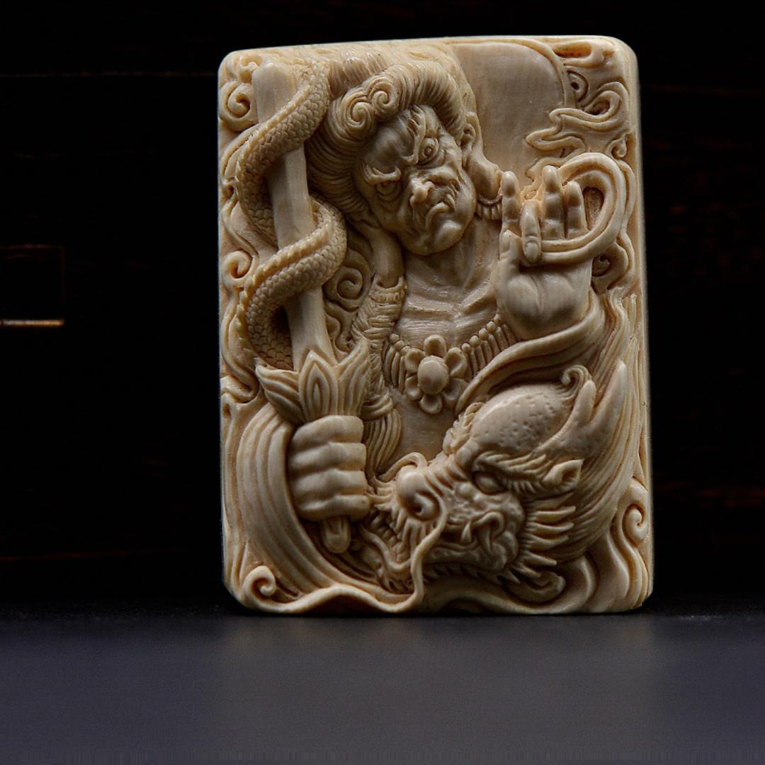 不动明王猛犸牙天然材料手工雕刻精品新款吊坠挂牌包挂原皮精雕
