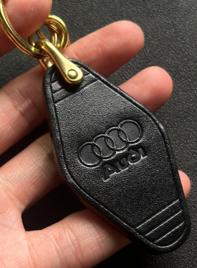 适用奥迪A4L Q5A5 A7 A6L汽车钥匙扣牛皮真皮挂件 可印字母号码
